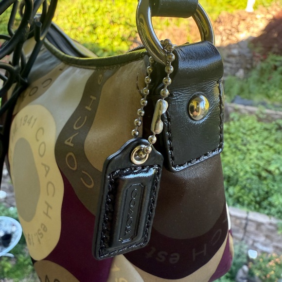 🟣 Coach Circle Dot Print Purse – Purple, Black & Cream 🖤 - Picture 5 of 11